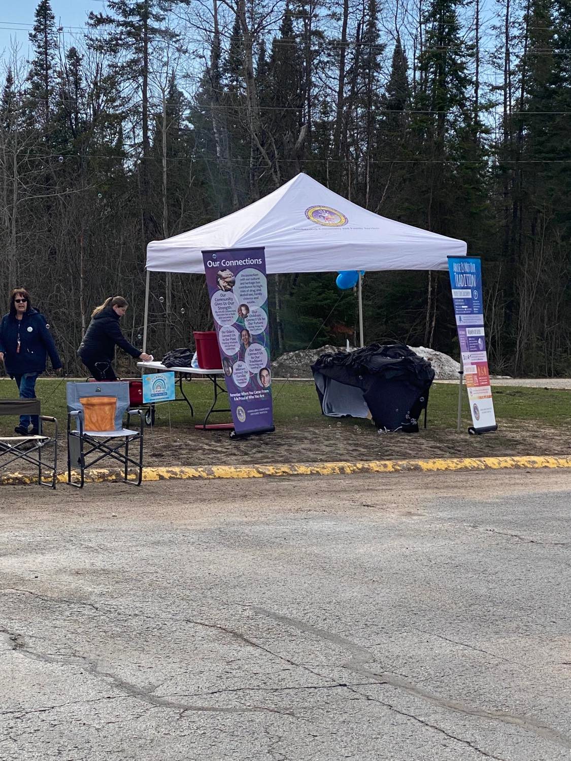 ACFS Child Abuse and Neglect Prevention Drive Thru Event 4/21    1 of 4