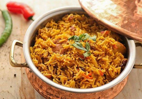 كبسة لحم / Eine Art von Essen mit Fleisch und Reis