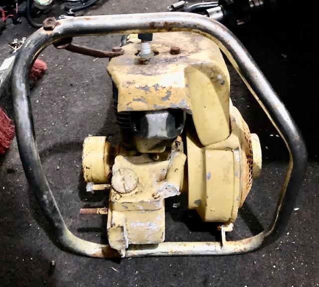 vintage Pioneer 1110 chainsaw parts saw or fixer upper Salvagedpartsdepot