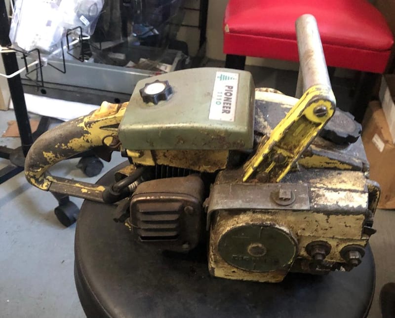 vintage 620 Pioneer chainsaw parts saw or fixer upper Salvagedpartsdepot