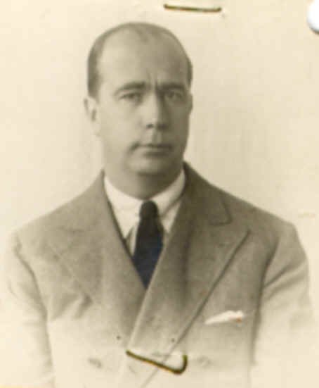 12. Bernardo Rolland de Miota, Cónsul General de España en París.