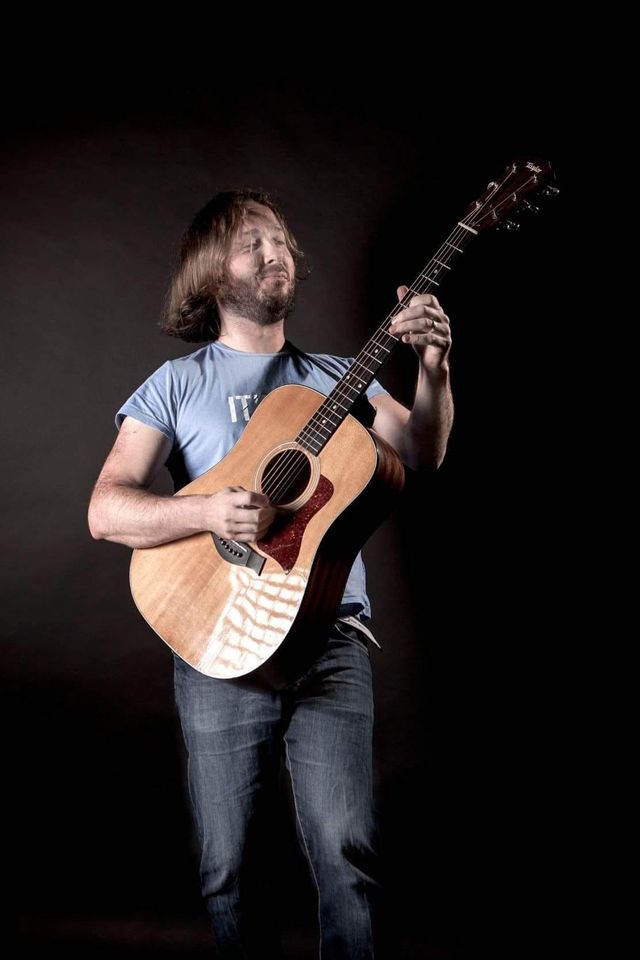 Brian Clifford (IE) Live Fredag 12.Mai
