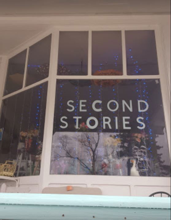 Second Stories Antiques McCordsville, Indiana DilLan Designs