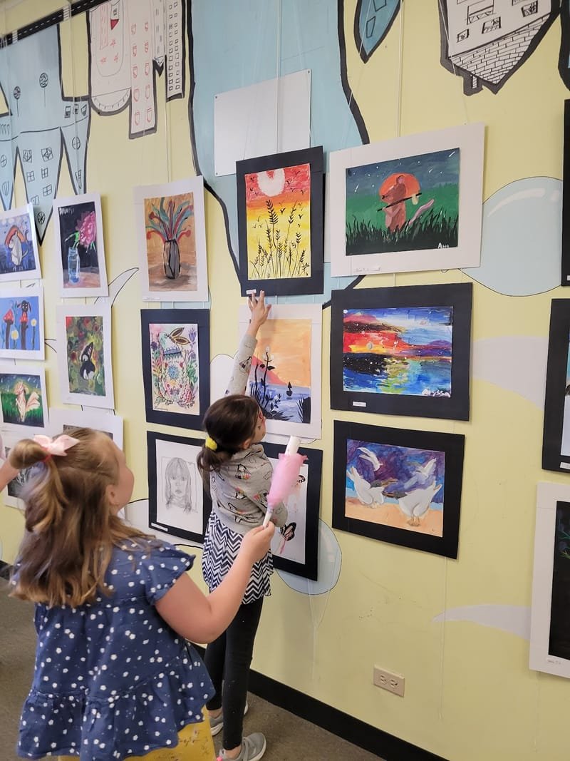 "A COLORFUL LIFE". The annual exhibition of children's creativity.