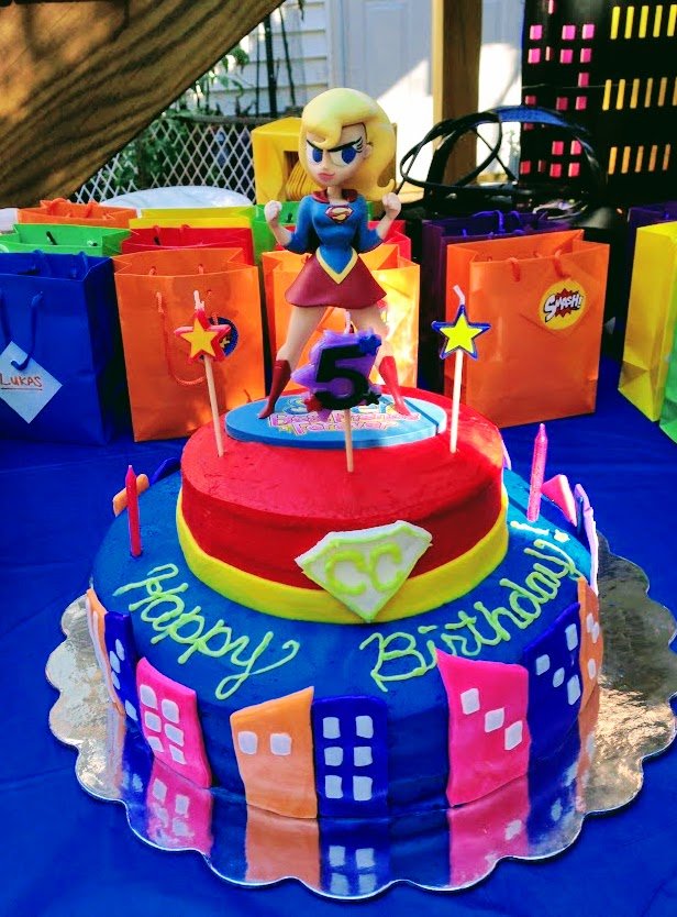 Coolest Supergirl And Superman Cake
