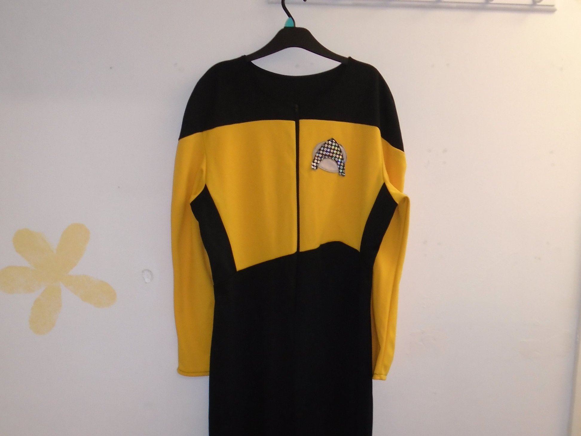 452 Yellow Star Trek