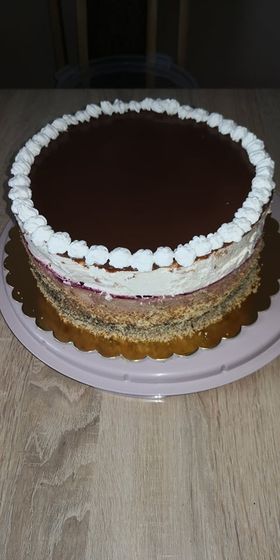 Egyszerű csokimousse torta