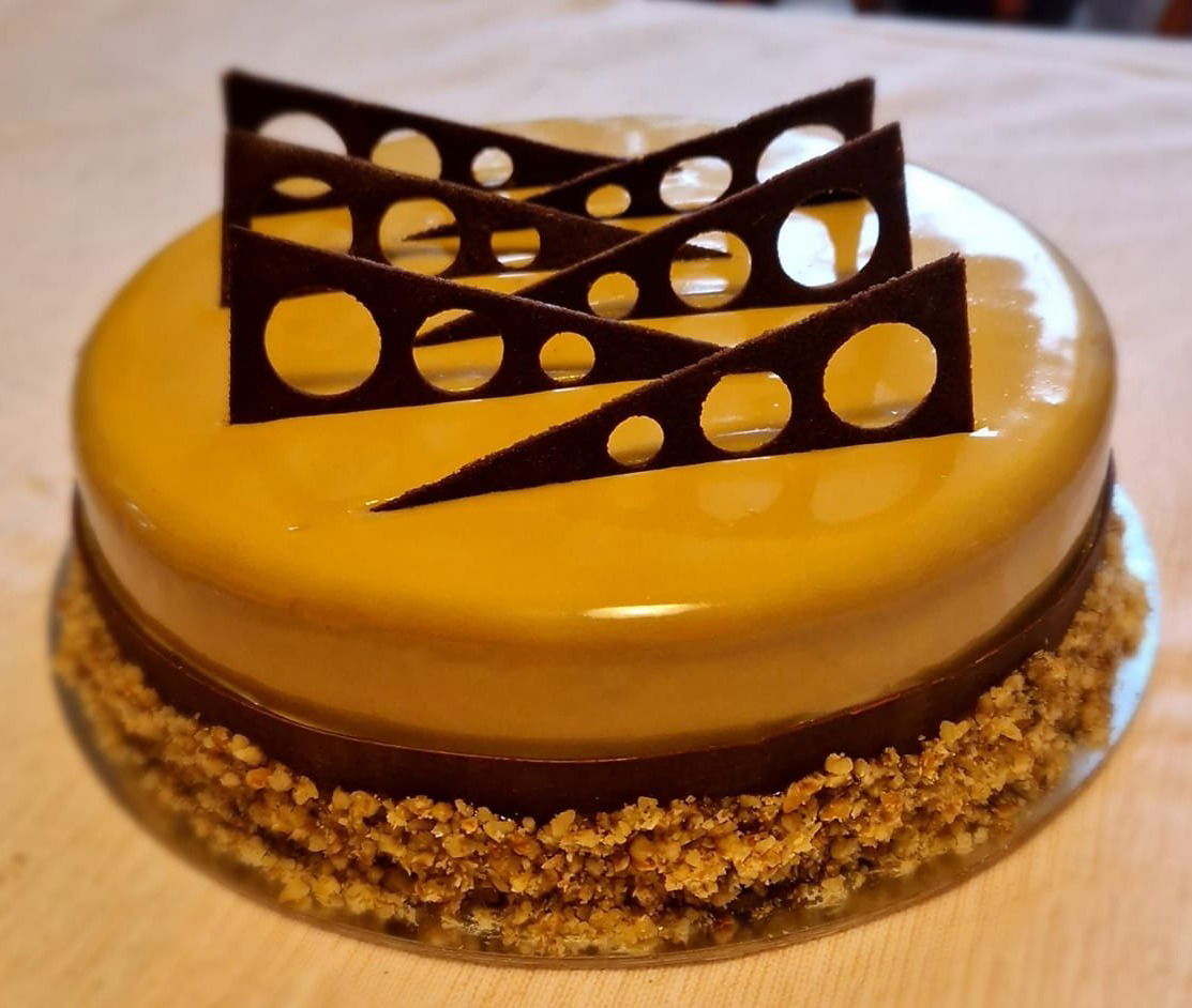 Sacher mousse torta