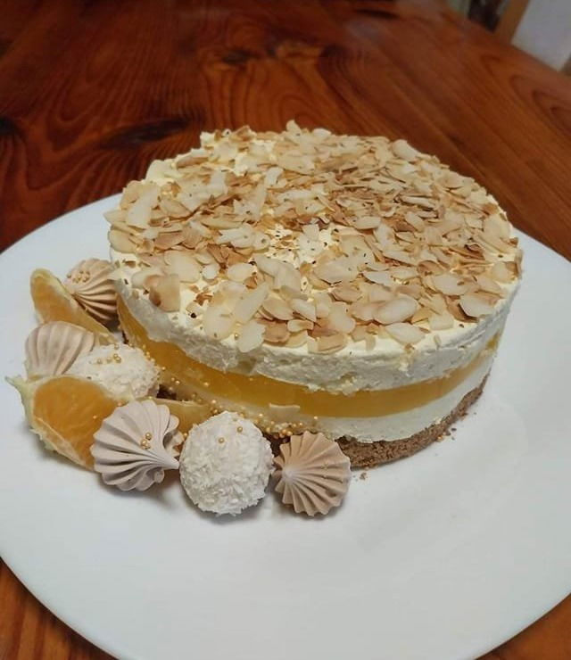 Narancsos vanília torta hozzáadott cukor és liszt nélkül
