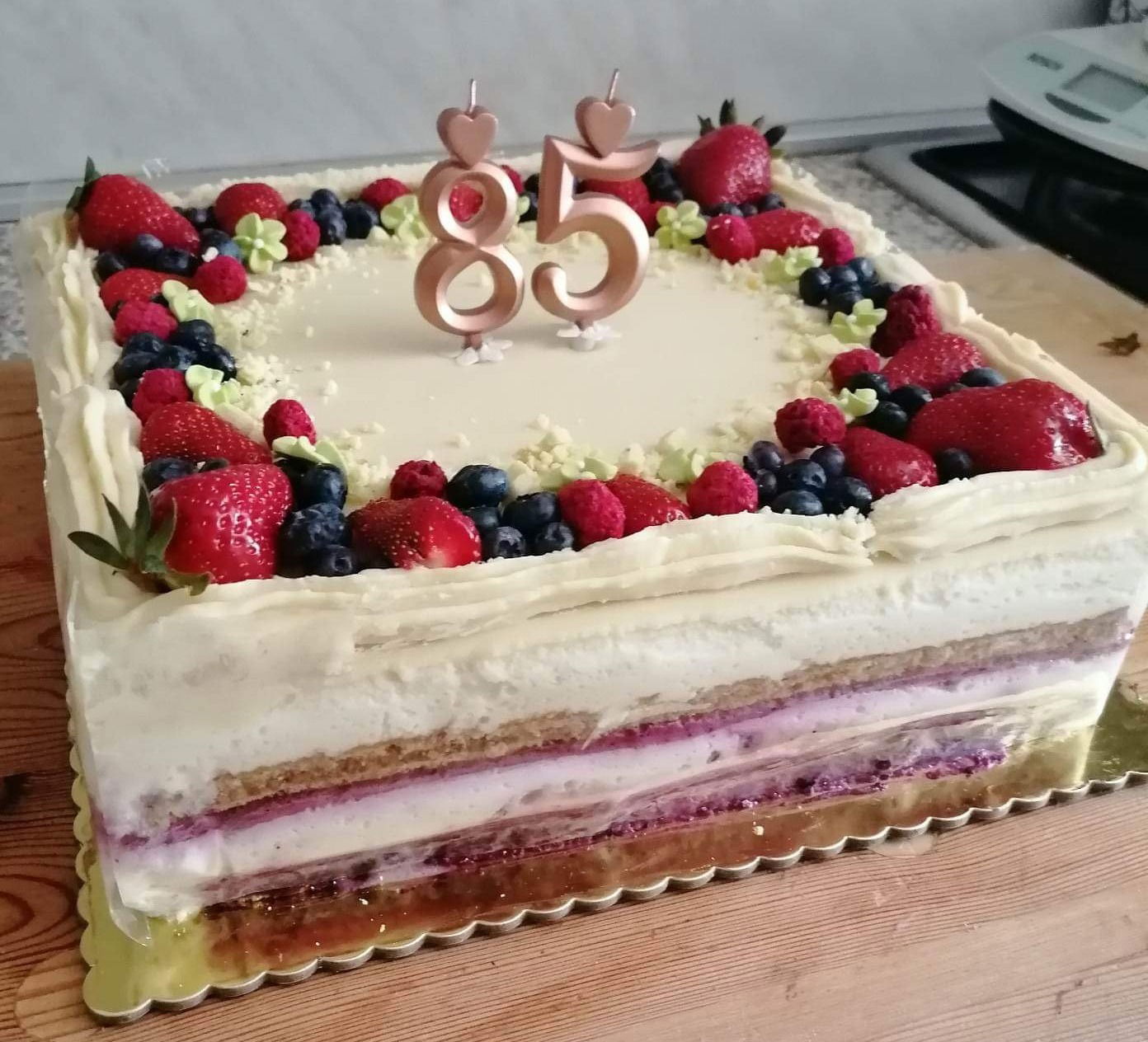 Görög joghurtos party torta sok személyre