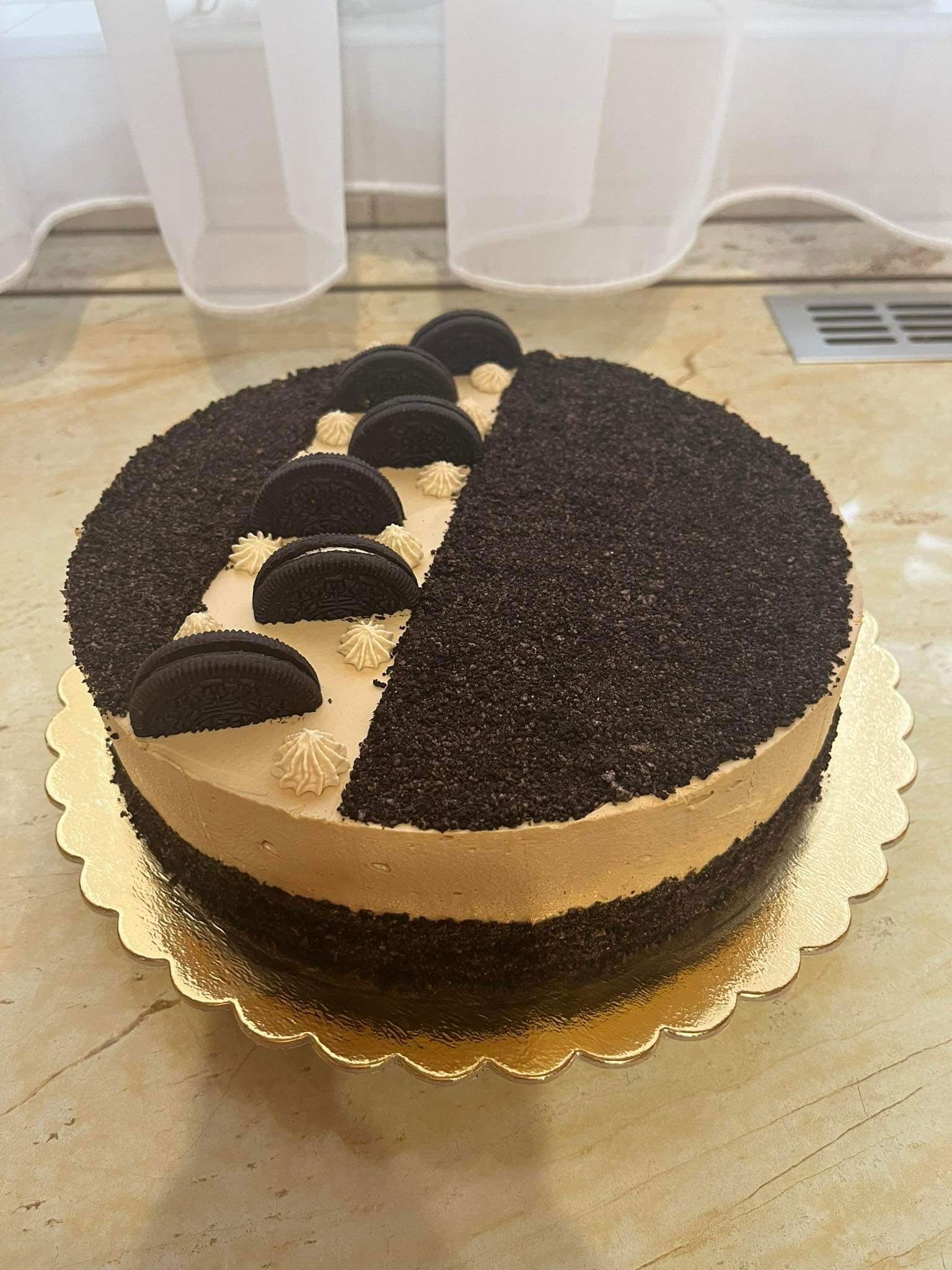 Kávés Oreo torta