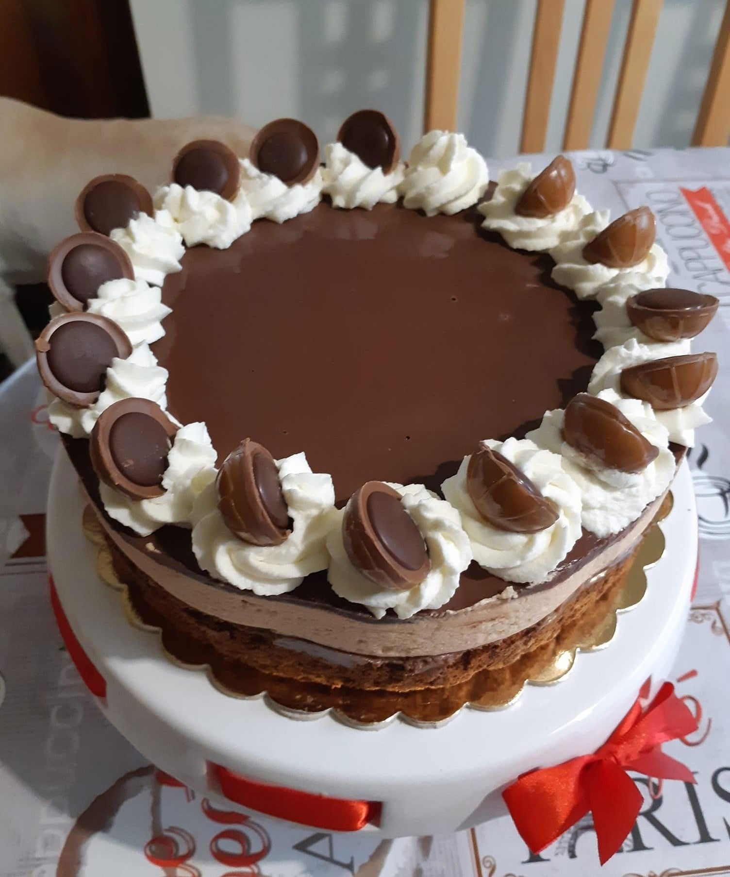 Mogyorós karamell torta (A Toffifee ihlette)