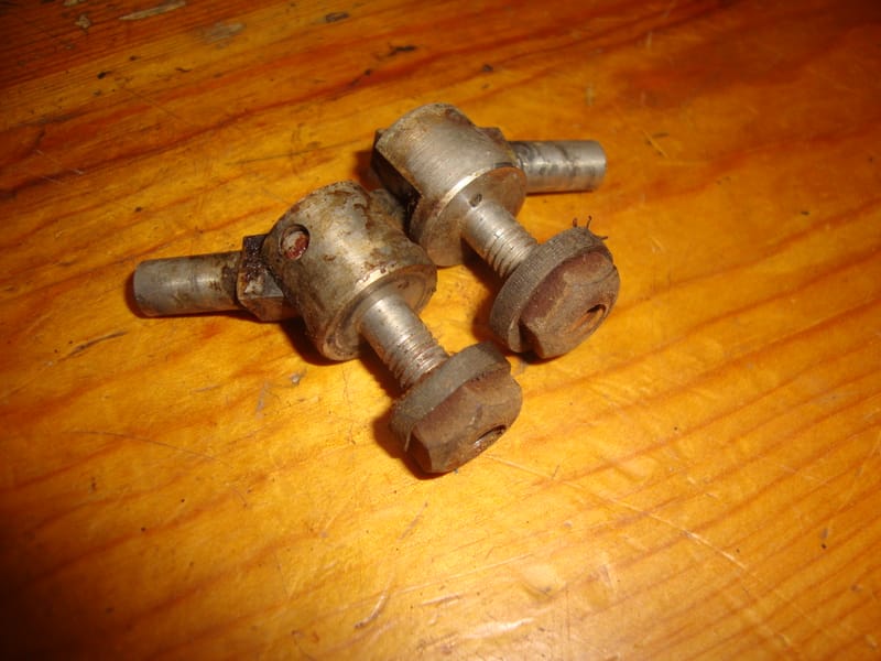 Matthews Sewing Machine Hinges