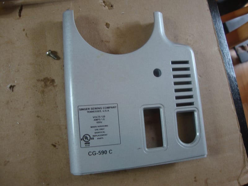 Singer CG 590 side cover