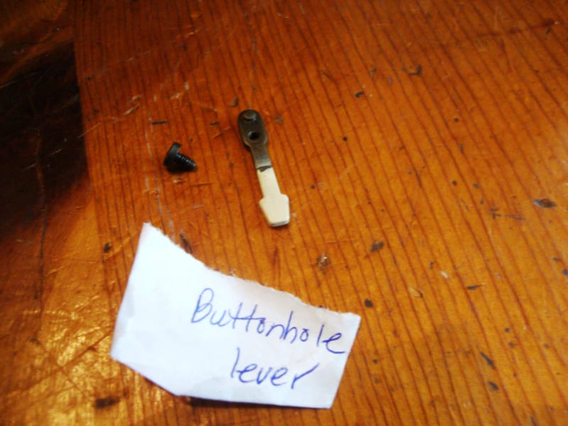 Singer 630 buttonhole lever