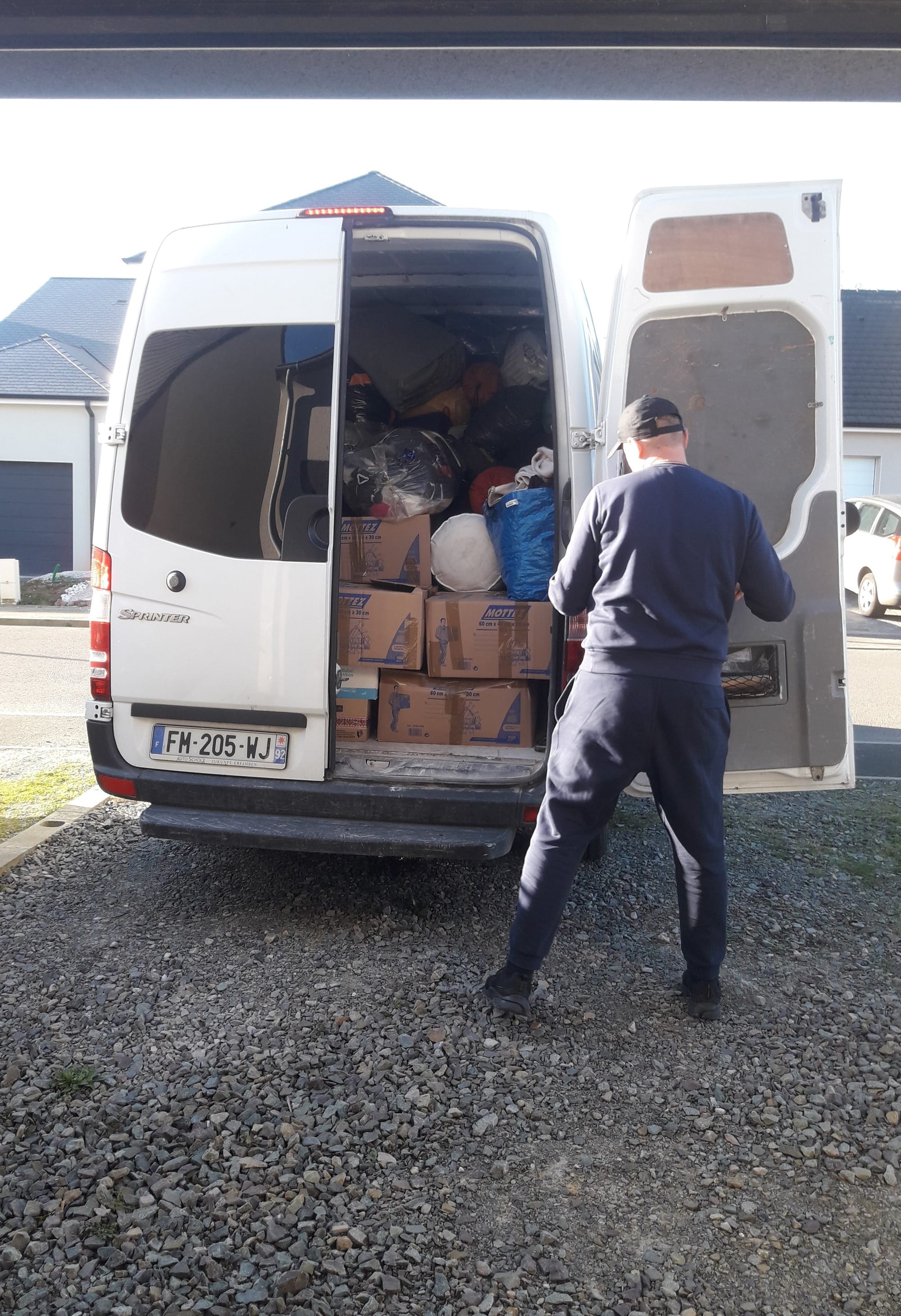 Envoie de la première collecte en partenariat avec FC HOVERLA