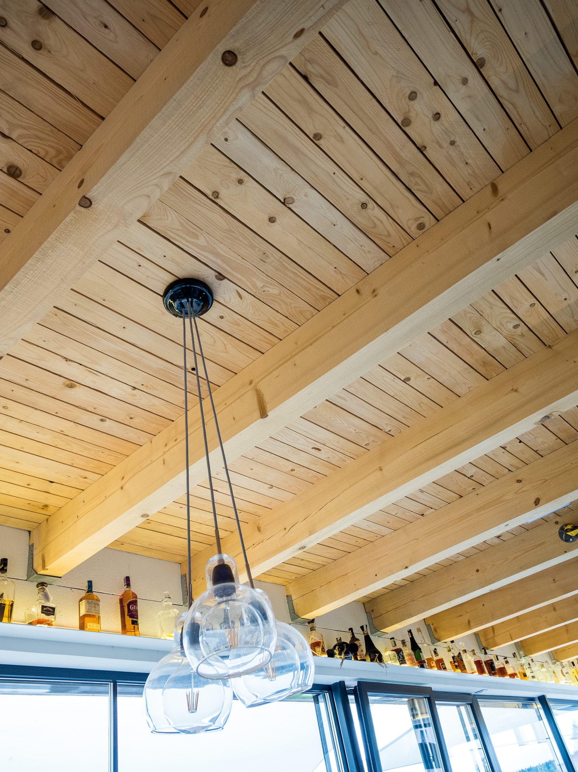 Dřevěný strop | ZENHOME