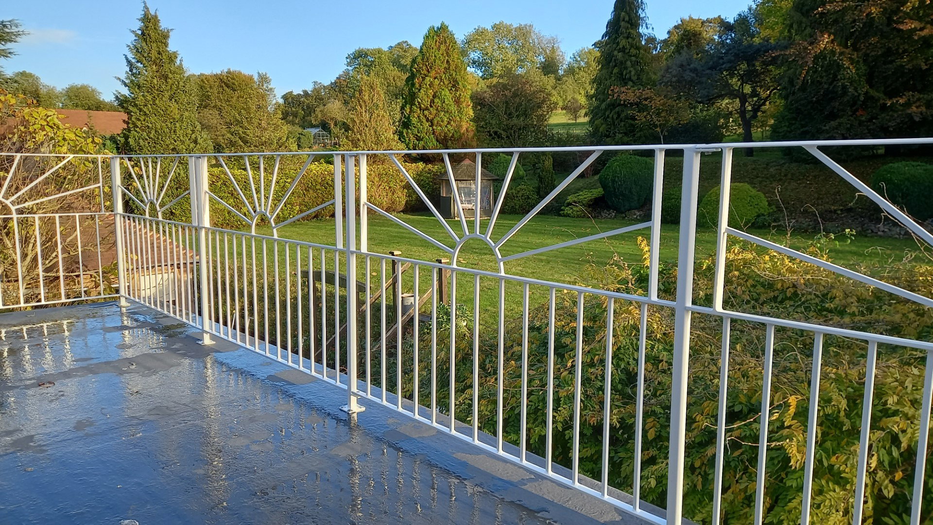 Drive Gates, Railings, Balustrades, Handrails, Everything Metal