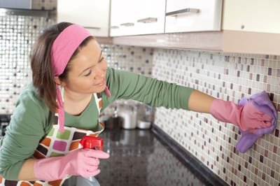 Tips in Contracting a Maid Housekeeping Service image