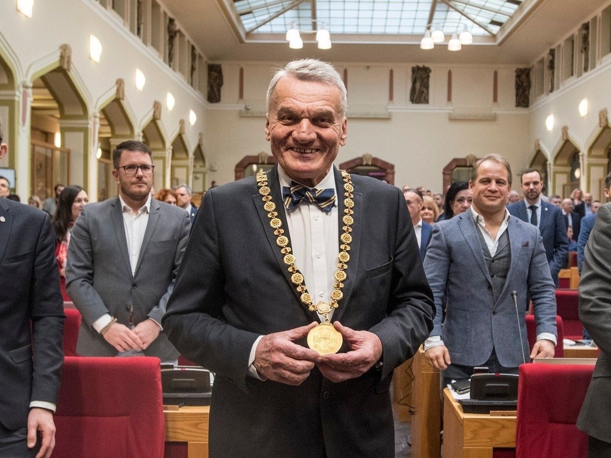 Prag hat neue Stadtregierung unter Bürgermeister Svoboda