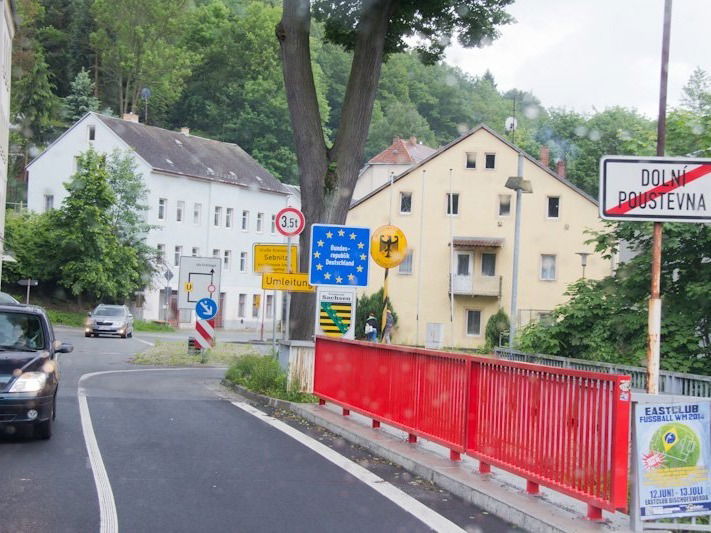 Deutschland startet verstärkte Grenzkontrollen gegenüber Tschechien