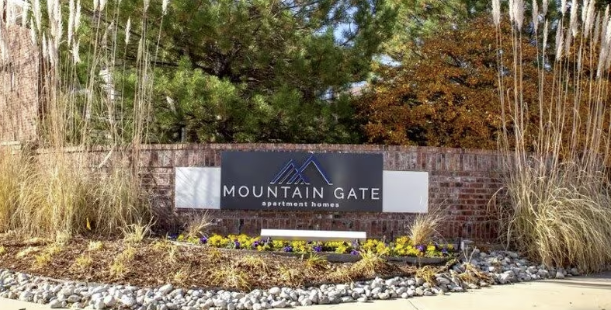 Friday at Mountain Gate Homes (Littleton)