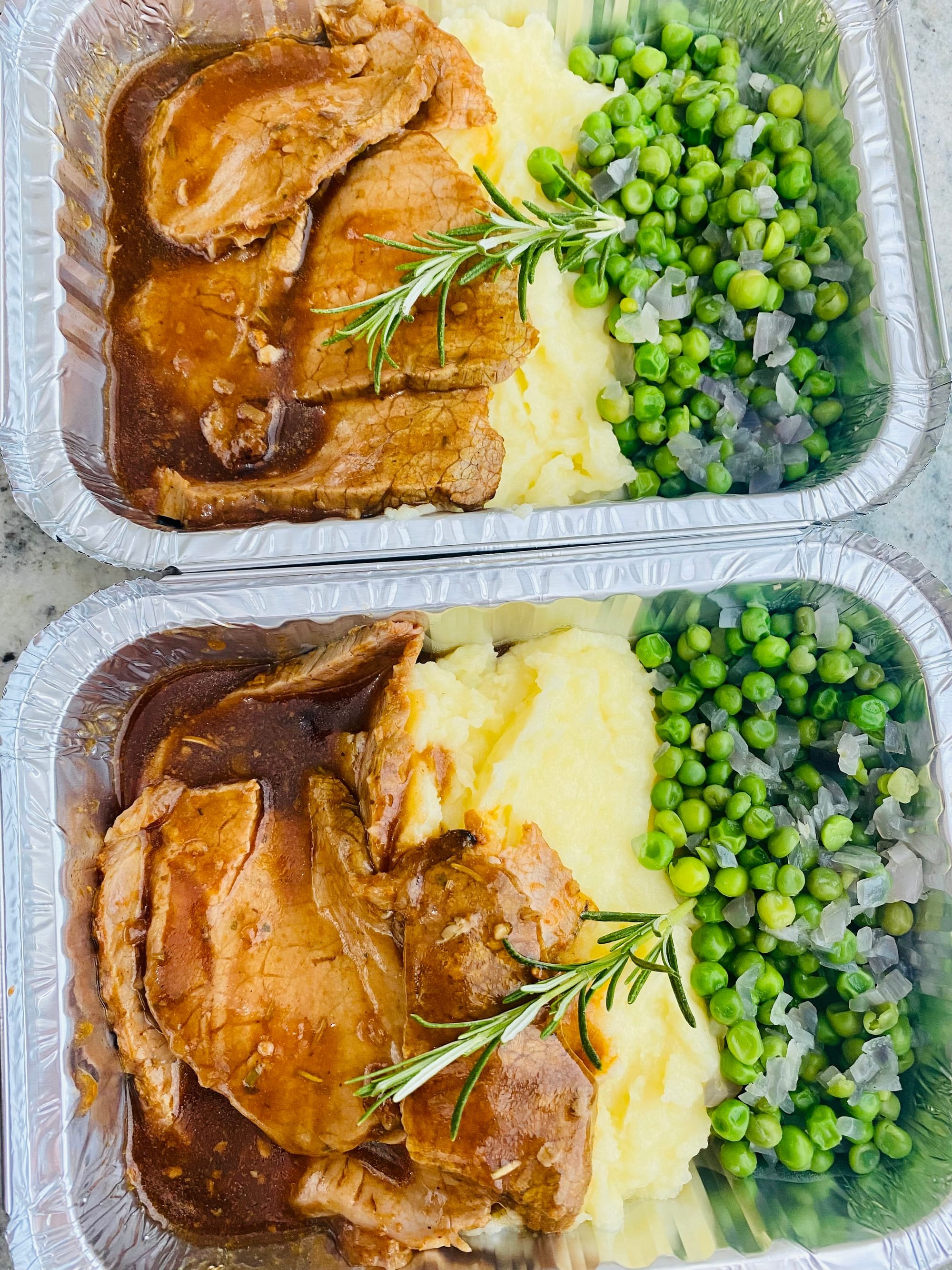 Roast Beef, Gravy, Peas and butter Mash