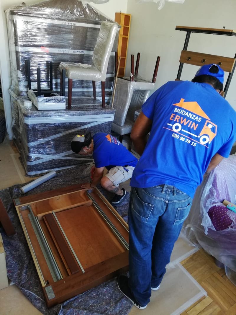 Servicios Desmontaje , montaje y  embalaje de muebles