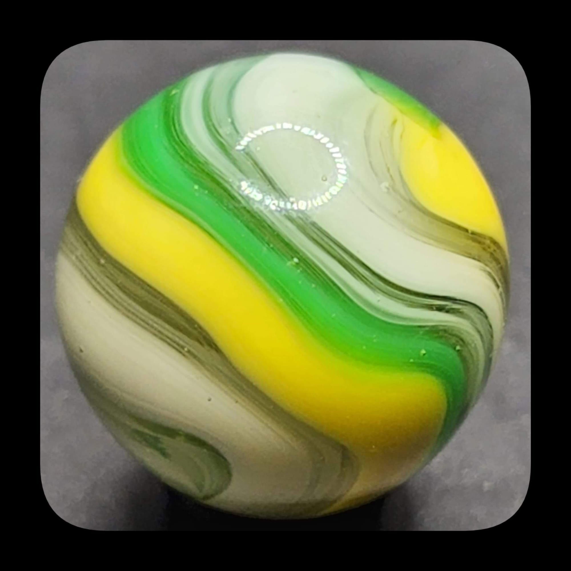 $28 21/32" Well Designed Green & Yellow Akro Popeye WET MINT