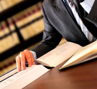Valuable Qualities That People Need To Know When Looking For The Correct Law Firm To Hire image