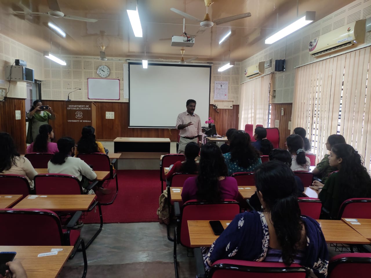 University of Kerala DEPARTMENT OF OPTOELECTRONICS