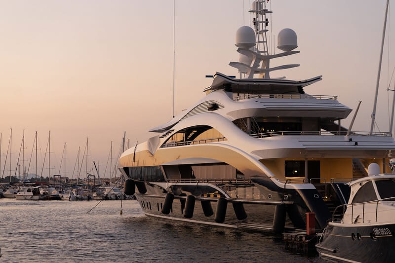 Yacht's ECDIS