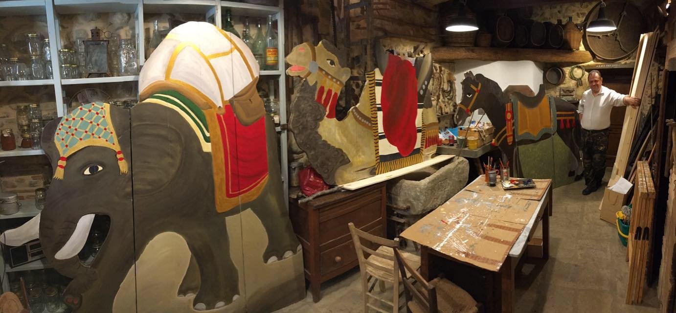 In preparazione - L'elefante, il cammello ed il cavallo per i Re Magi