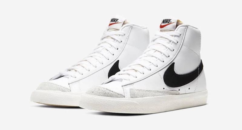 White hotsell nike blazer