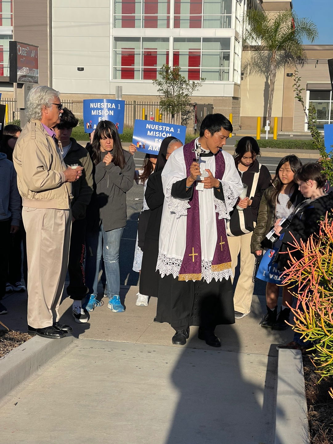 2023-3-26_Prayer Vigil for Unborn Children w JSerra Parents