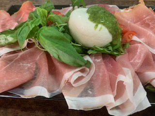 CRUDO BURRATA