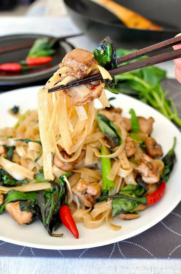 Thai Drunken Noodles (Spicy) - Kaya Thai Street Food