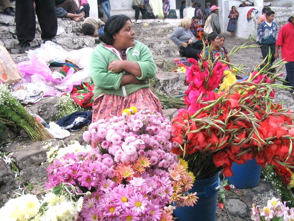 La florista del Mercado de Chichicastengo