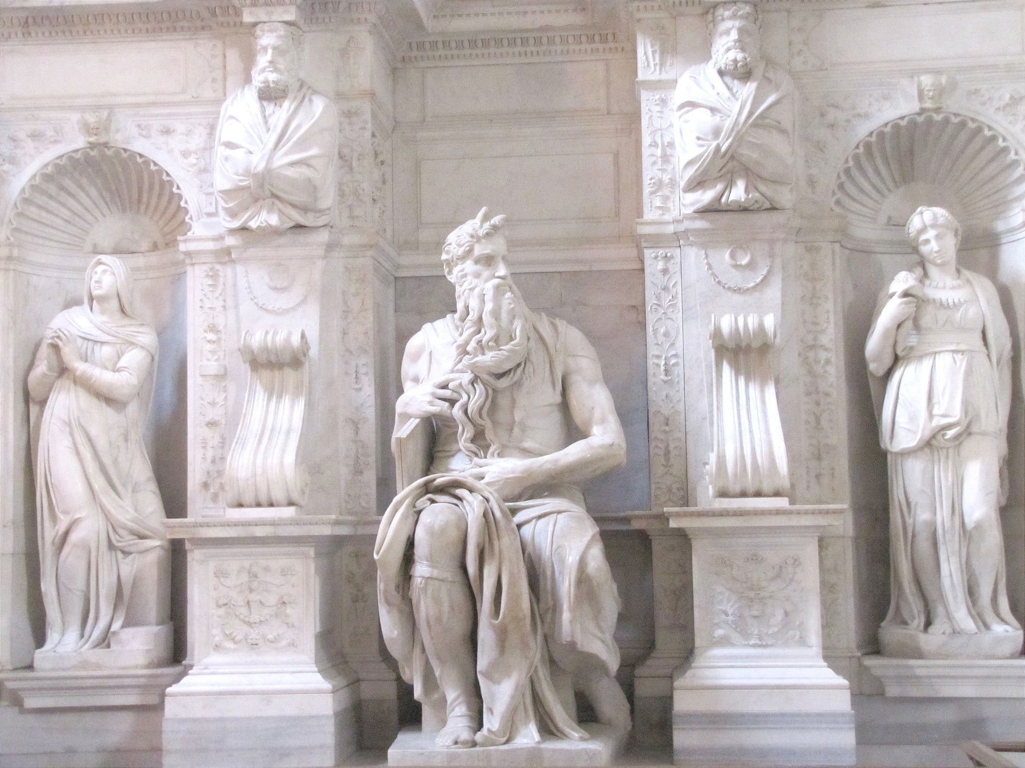 Moisés de Michelángelo en San Pietro in Víncoli, Roma