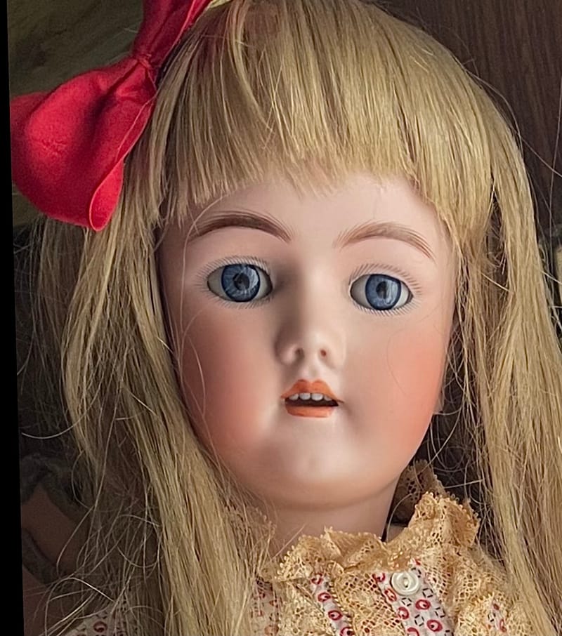 Antique german dolls hearts will play