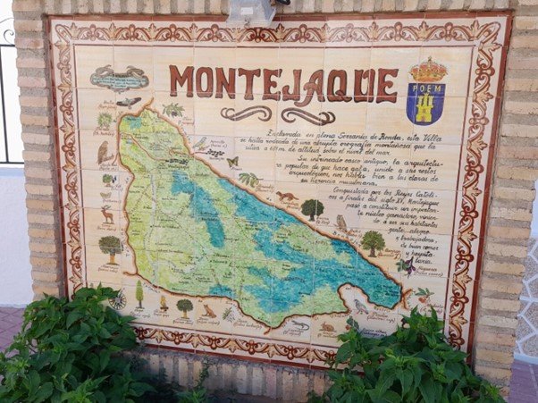 MONTEJAQUE - The hidden village