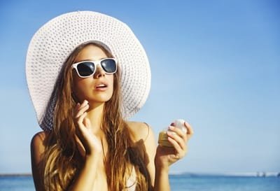 Guidelines on How You Should Protect your Skin, Hair and Lips after Leaving the Beach image