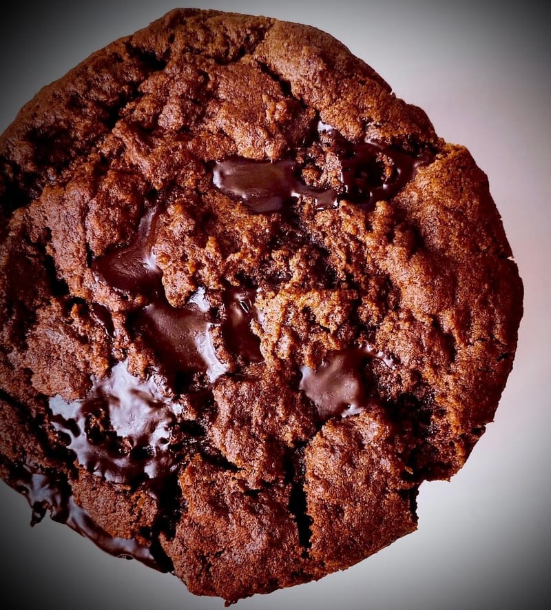 DOUBLE CHOCOLATE CHUNK
