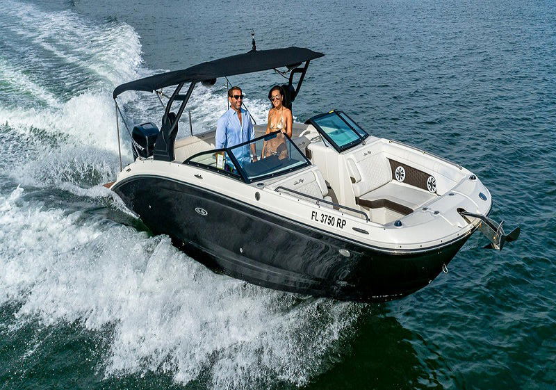 Sail in Style: Luxury Boat Rentals in Miami for an Unforgettable Experience