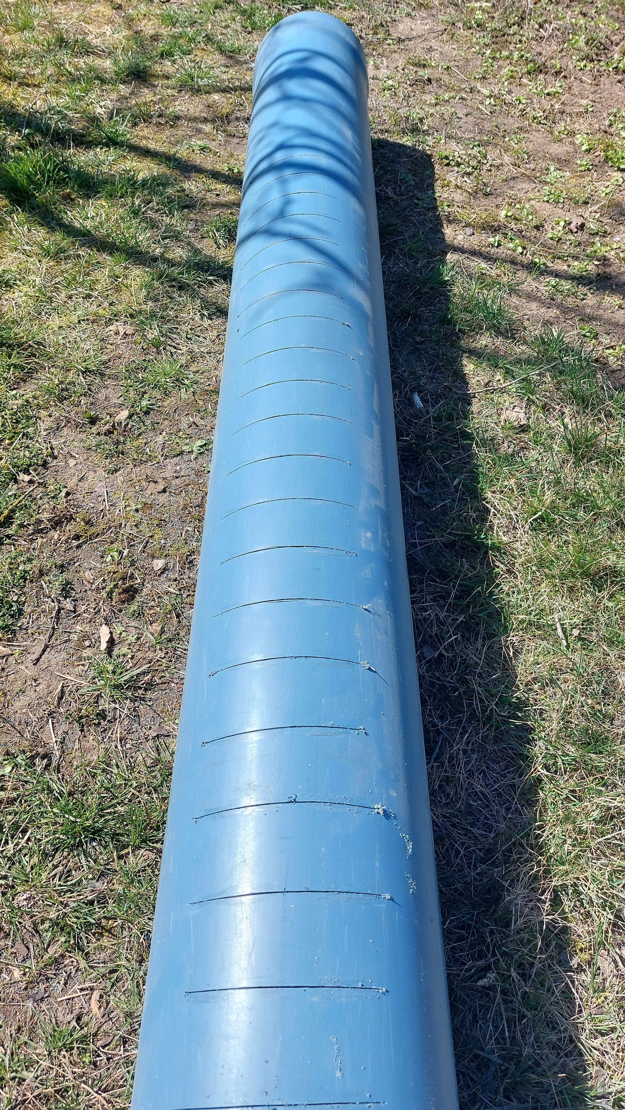 Foraje Puturi Balotesti  pret - 140lei m/l cu tub pvc 200mm albastru