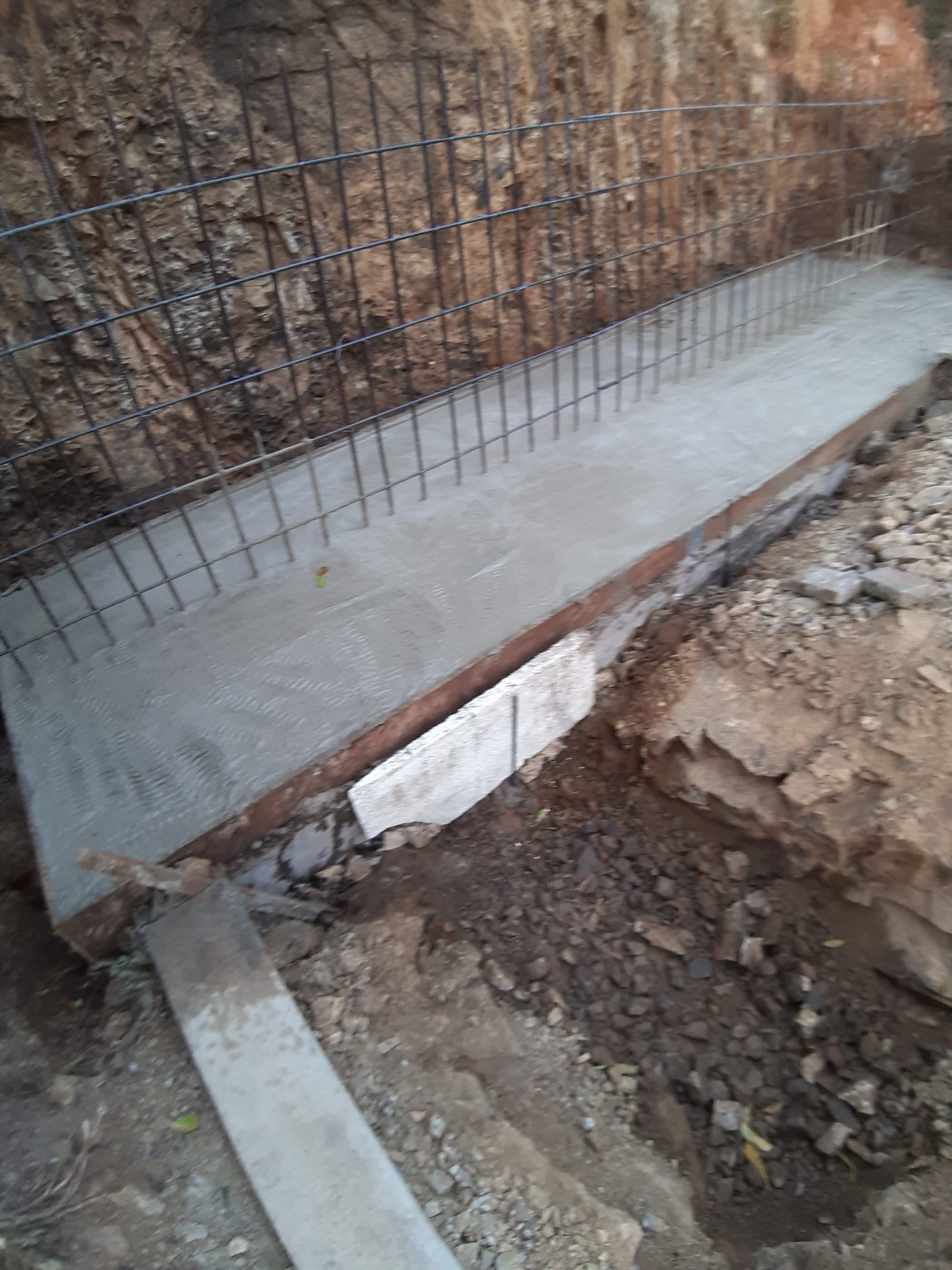 DURBAN RETAINER WALLS (Pty) Ltd 081 888 1111 DURBAN RETAINER WALLS