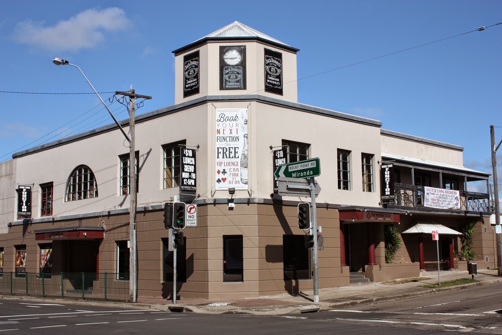 Intersection Hotel 221 Rocky Point Rd, Ramsgate NSW 2217