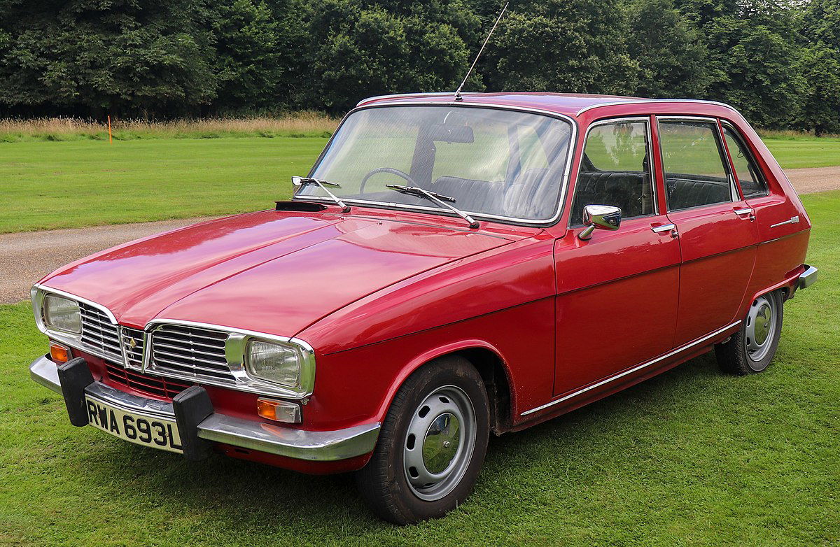 Appreciating The Innovative Design Of The Renault 16