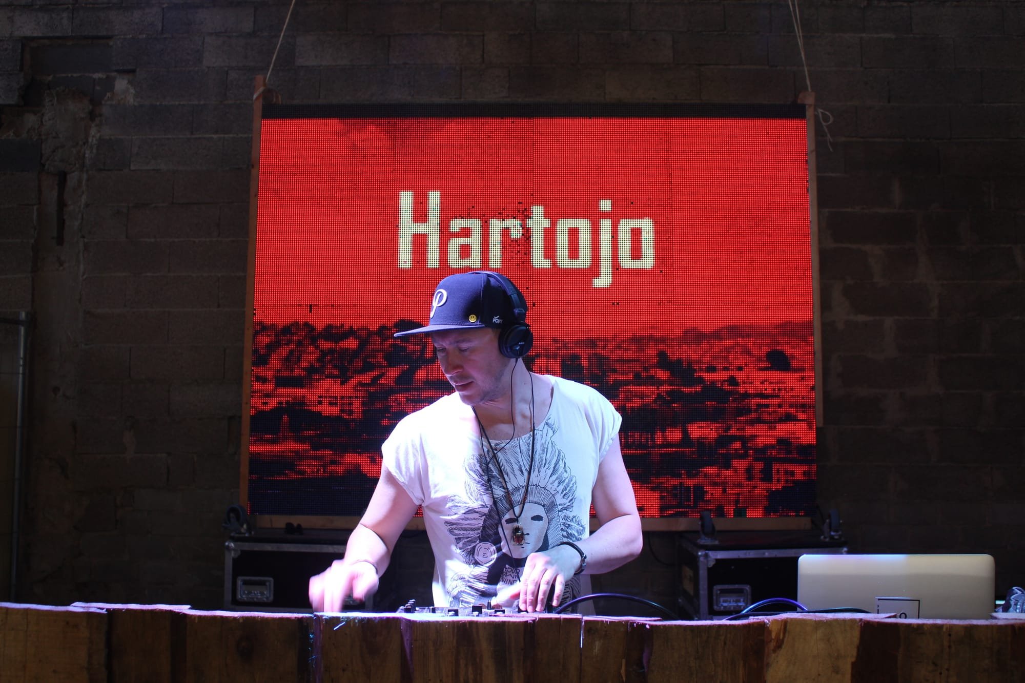 Hartojo from It Sounds Future Berlin to perform second show.