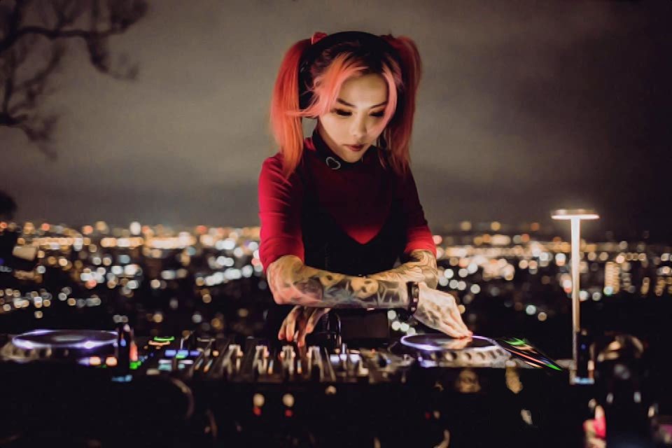 Bicycle Corporation 'Electronic Roots' episode 20 features DJ HER.